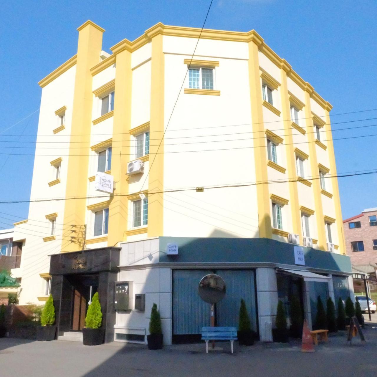 Hostel Espace Чхунчхон Екстер'єр фото